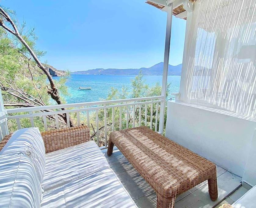 Casa Del Mar Milos Plaka  ภายนอก รูปภาพ
